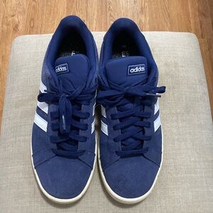 Adidas court tennis shoes mens 9